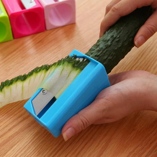 2-in-1 Multipurpose Vegetable Sharpener Peeler Slicer + Face Mask Maker